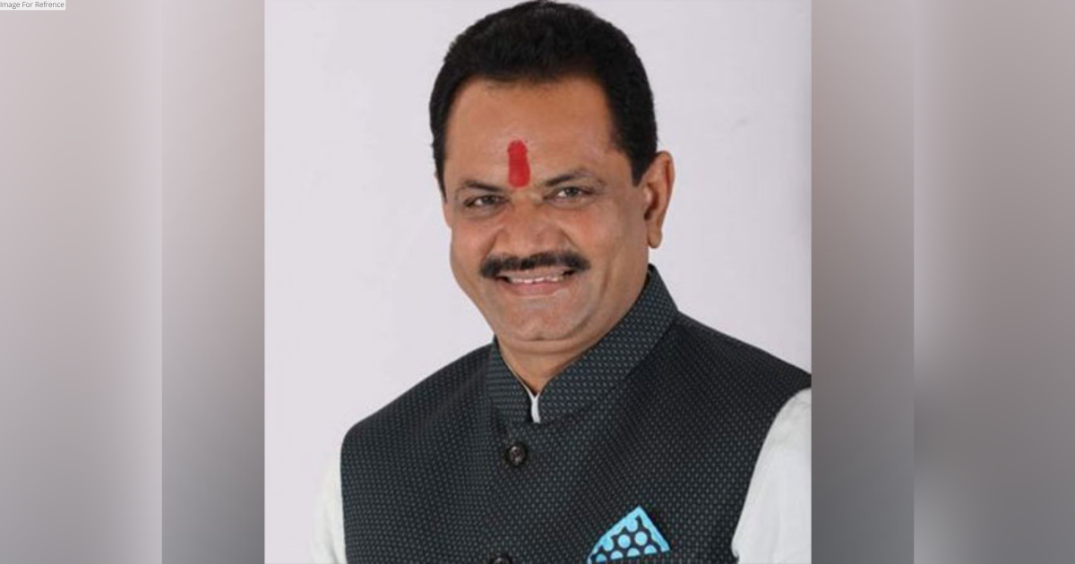 Minister Jitu Vaghani announces 2 free LPG cylinders a year to Gujarat households